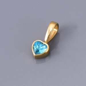 Classic heart-shaped light blue zircon pendant with gold-plated bezel setting for women