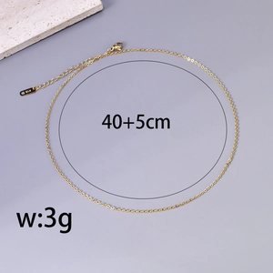 Detail der 18K vergoldeten O-Kette mit K18-Anhänger und verstellbarem Karabinerverschluss