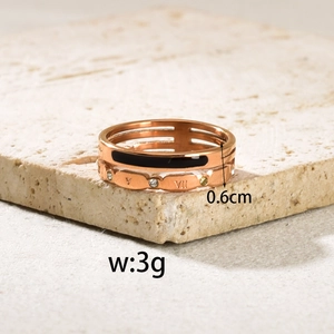 Anello in acciaio inossidabile placcato oro rosa 18k con smalto nero e numeri romani