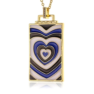 Rechteckige Goldkette mit blau-weiß-schwarzem Emaille-Herzanhänger im Vintage-Stil