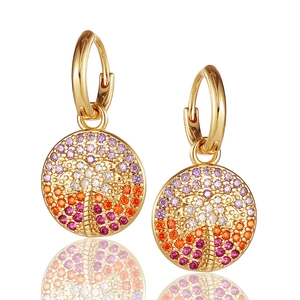 Orecchini a cerchio placcati oro 18K con ciondolo a palma in zirconi colorati micro-pave