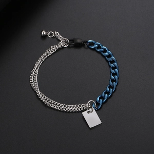 Blau-silbernes Panzerketten-Armband mit einem polierten rechteckigen Metallanhänger