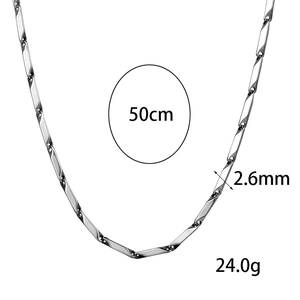 Detail showing 50cm long bamboo-style men's link chain with 2.6mm width measurements