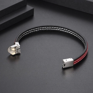 Bracciale retrò da uomo in pelle intrecciata nera e rossa con chiusura in acciaio