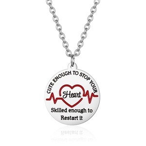 Edelstahl-Halskette mit rotem EKG-Muster und medizinischem Spruch auf dem Anhänger