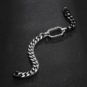 Bracelet à mailles gourmette industriel bicolore en acier avec gravure de texte motivant