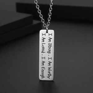 Collier Pendentif Rectangulaire Citation Inspirante Acier Inoxydable I Am Strong Worthy Loved Enough Bijoux Cadeau Unisexe