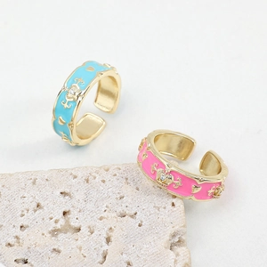 Verstellbarer goldener Kronenring mit buntem Emaille-Herzmuster und Zirkonia-Stein