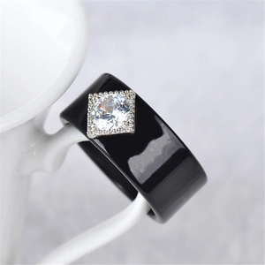 Anello di Coppia in Lega Nera con Zirconia Intarsiata Quadrata Gioielli di Moda Minimalisti Lucido Anello Geometrico per Regalo di Nozze
