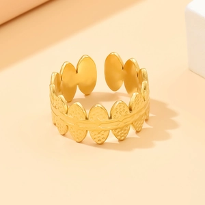 Anillo vintage de acero inoxidable dorado con diseño de hojas y banda abierta ajustable