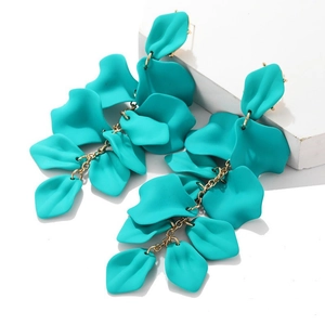 Fashionable long teal rose petal tassel earrings with gold chain for women's boho style