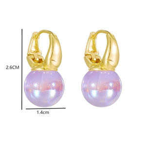 Detailed view of iridescent purple pearl hoop earrings with size measurements of 2.6CM and 1.4cm