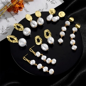 Vintage Artificial Baroque Pearl Drop Earrings For Women Gold Plated Alloy French Style Hammered Geometric Dangle Jewelry Accessory