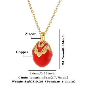 Detailansicht des roten ovalen Anhängers aus Kupfer mit Zirkon, Größe 24,5x14mm