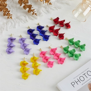 European Fashion Exaggerated Acrylic Petal Leaf Layered Drop Earrings For Women Candy Color Heart Stud Floral Jewelry Accessories