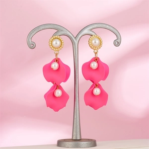 Retro long pearl flower tassel earrings in bright pink with elegant matte resin petals