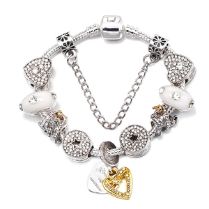Bracelet à Breloques en Alliage Plaqué Argent pour Femme avec Pendentifs Cœur Étoile en Strass et Chaîne de Sécurité
