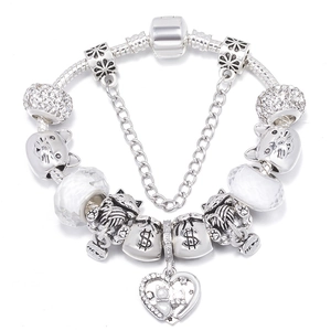 Silbernes Bettelarmband mit Katzen-Anhängern, Geldbeutel-Perle und Herz-Anhänger