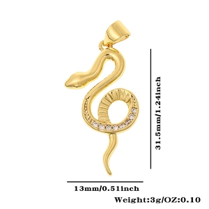 Guía detallada de medidas para colgante de serpiente 3D con circonitas en oro de 18K