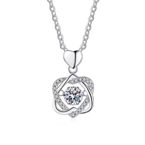 Collier cœur en argent avec pierre dansante et pendentif scintillant en zircone