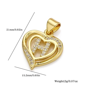 Detailed size specifications for heart-shaped copper pendant with zircon letter H