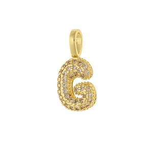 Vue détaillée du pendentif lettre G dorée à effet bulle serti de zircons en micro-pavé