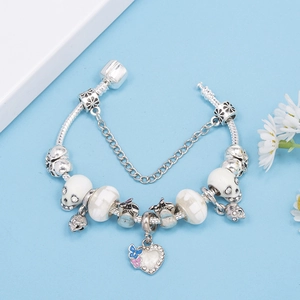 Bracelet à charms tête de mort et cœur papillon lumineux en argent avec cristaux