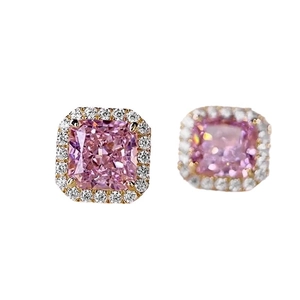 Luxuriöse Ohrringe mit rosa Edelstein im Kissenschliff und glitzerndem Halo-Design