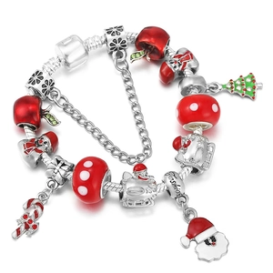 Weihnachts-Bettelarmband in Silber mit Weihnachtsmann und Tannenbaum-Anhänger