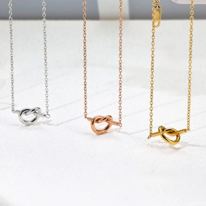 Collier Pendentif Nœud En Acier Inoxydable Pour Femmes Style Minimaliste Doux Chaîne De Clavicule Bijoux De Mode