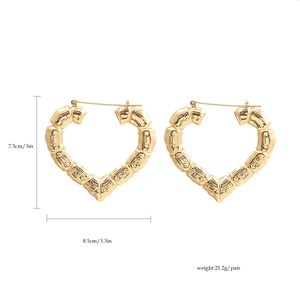 Detailed dimensions of 14K gold-plated bamboo-textured heart hoop earrings for women