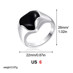 Bague argentée minimaliste avec pierre noire en forme de cœur, finition polie, taille 6