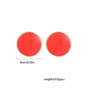 Detail view of 9mm red drip oil stud earrings with gold trim and weight specifications