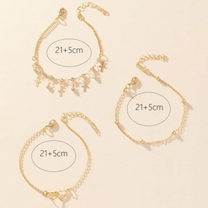 Boho 18K Gold Schicht-Fußkettchen Set mit Kreuz und Doppelherz Anhängern für den Strand