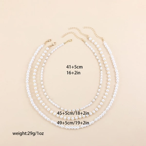 Ensemble de 3 colliers de perles superposés avec perles dorées en longueurs 41cm, 45cm et 49cm