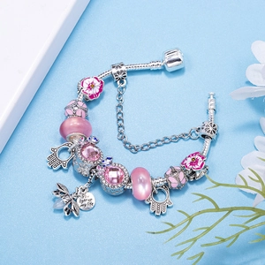 Bracelet charms floral rose DIY avec main de Hamsa, pendentif abeille et perles de luxe