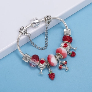 Bracciale stile Pandora argento con ciondoli a calice di vino rosso e fragola