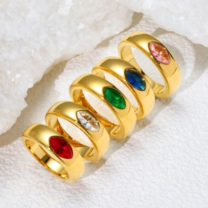 Bague Large en Acier Inoxydable Plaqué Or 18K avec Strass Coloré Taille Marquise Minimaliste Fini Miroir