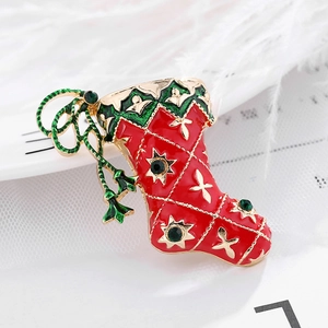 Western Christmas Sock Brooch Alloy Enamel Rhinestone Pin Festive Holiday Accessory For Women Men Clothing Decoration Gift
