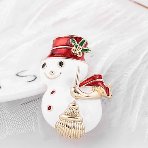 Christmas Snowman Brooch Alloy Enamel Rhinestone Breastpin With Broom Holly Leaf Winter Holiday Xmas Gift Jewelry For Women
