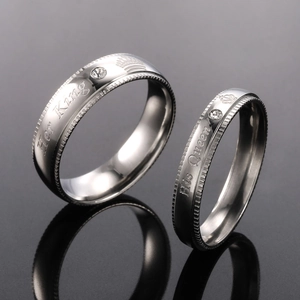 Bagues de Couple Couronne en Acier Inoxydable Her King His Queen Gravées Strass pour Hommes Femmes Bijoux de Mode