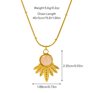 Détails du collier tournesol avec un poids de 5,6g et une chaîne réglable de 40+5cm
