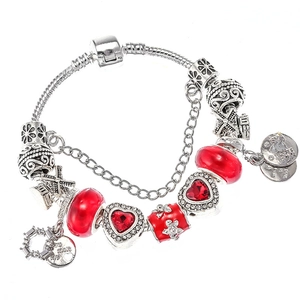 Bracciale a serpente in argento con perline di vetro rosse e ciondoli a cuore