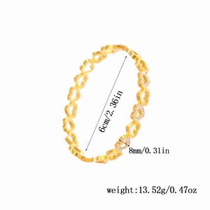 Specifiche dimensionali del bracciale a maglie a cuore dorato con misure dettagliate