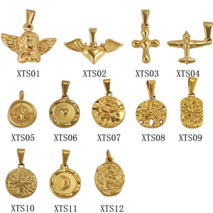 Collection de pendentifs en acier inoxydable plaqué or 18 carats avec motifs divers