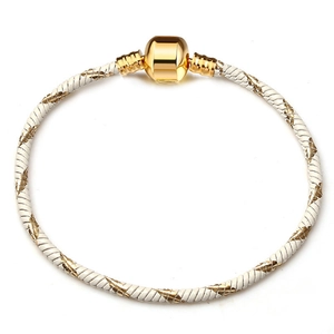 Bracciale intrecciato beige e oro regolabile con chiusura a barilotto in metallo