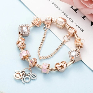 Bracelet à chaîne serpent or rose avec charms I LOVE YOU et perles cœur roses