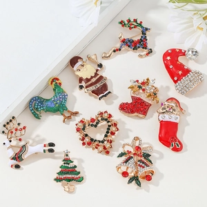 Set de broches navideños vintage con campana, renos y Papá Noel en esmalte festivo