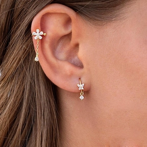 Boucles d'oreilles papillon en acier inoxydable doré 18K avec manchette fleurie et zircon