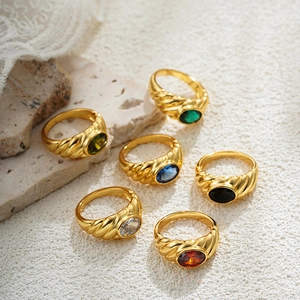 Vintage 18K Gold Plated Oval Zirconia Ring For Women Trendy Croissant Textured Copper Band Ring Fashion Geometric Jewelry Gift